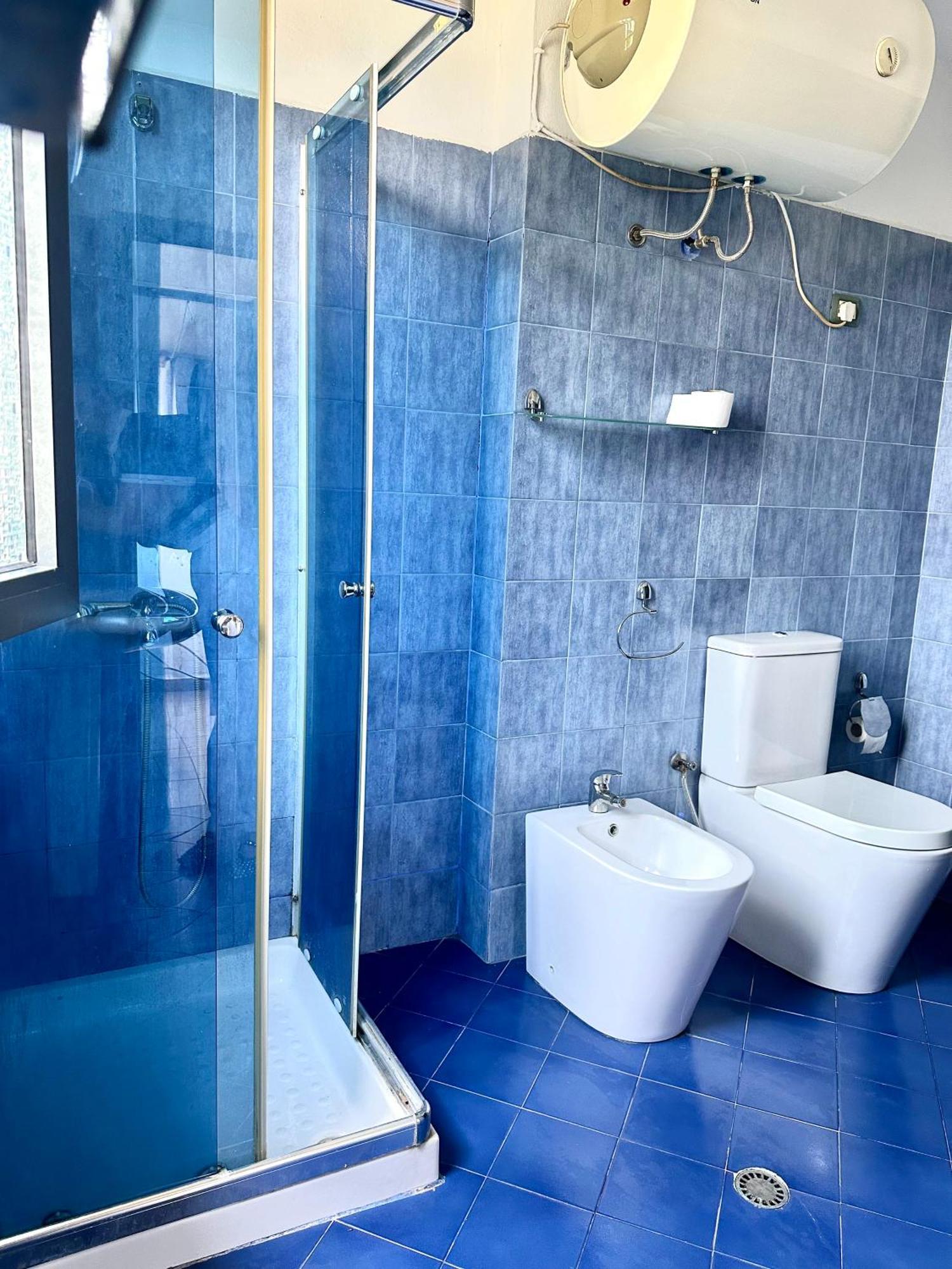 Gilbert's Bright & Cozy Near Center Appartement Tirana